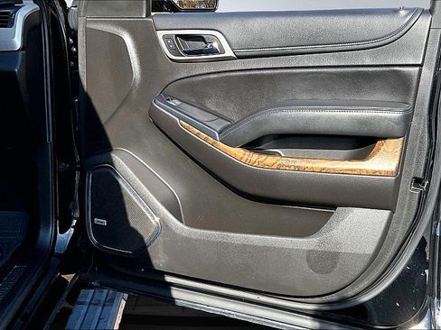 Used 2019 GMC Yukon XL Denali w/ Open Road Package image 23