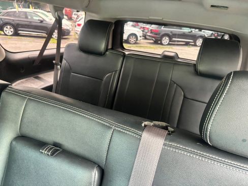Used 2017 Chevrolet Suburban LS AWD/4WD image 39