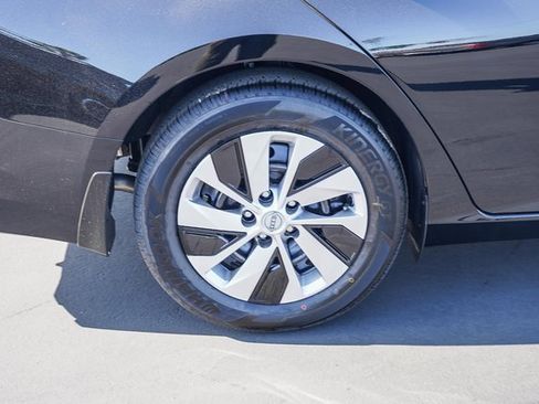 New 2025 Nissan Altima 2.5 S image 9