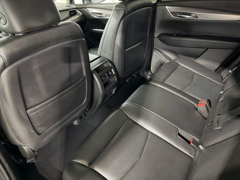 Used 2018 Cadillac XT5 Luxury w/ Driver Awareness Package FWD image 29
