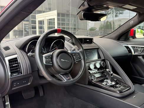 Used 2020 Jaguar F-TYPE Checkered Flag image 13