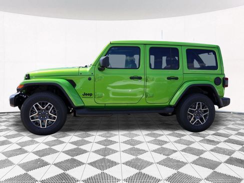 New 2026 Jeep Wrangler Unlimited Sahara AWD/4WD image 8