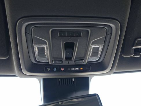 Used 2023 GMC Sierra 1500 AT4 w/ AT4 Preferred Package AWD/4WD image 39