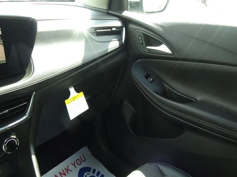 Used 2025 Buick Encore GX Preferred FWD image 28