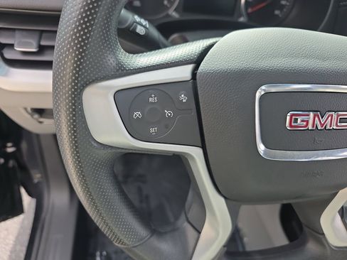 Used 2023 GMC Terrain SLE AWD/4WD image 16