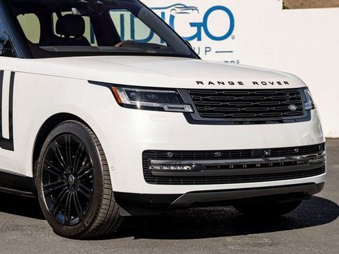 Used 2023 Land Rover Range Rover SE image 5