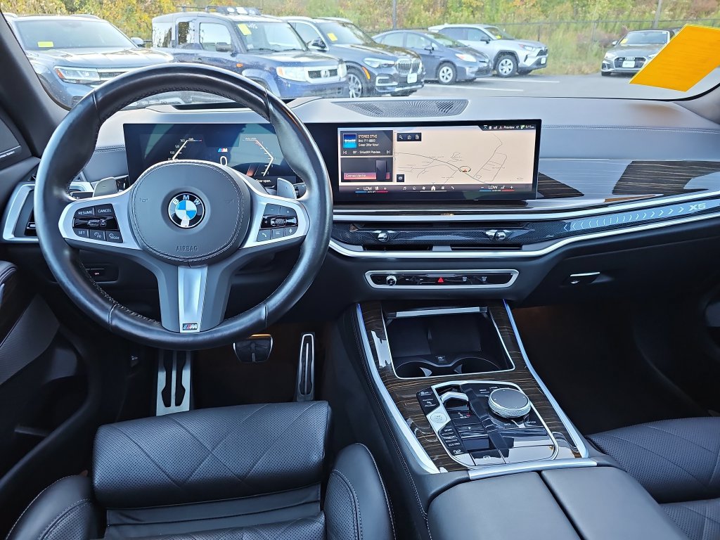 Used 2024 BMW X5 xDrive40i w/ M Sport Package AWD/4WD image 12
