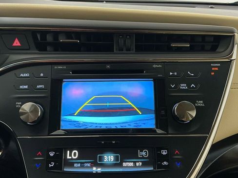 Used 2016 Toyota Avalon Limited w/ Toyota Safety Sense Package image 12