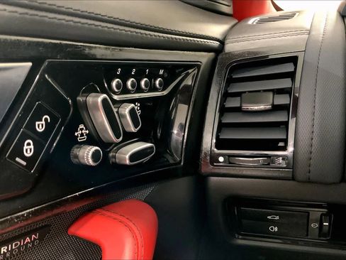 Used 2014 Jaguar F-TYPE S image 33