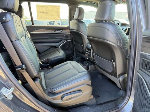 New 2026 Jeep Grand Cherokee L Limited AWD/4WD image 27
