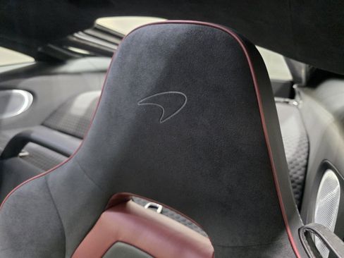 Used 2023 McLaren GT RWD image 9