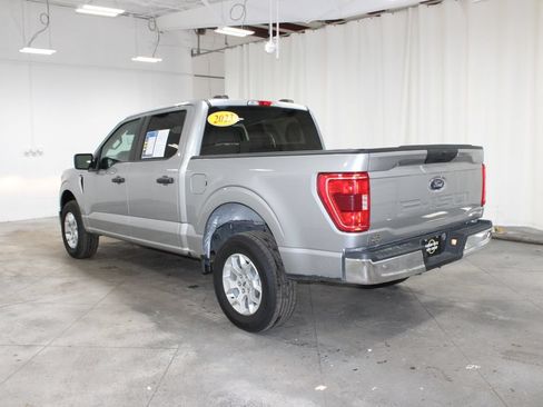 Used 2023 Ford F150 XLT AWD/4WD image 7