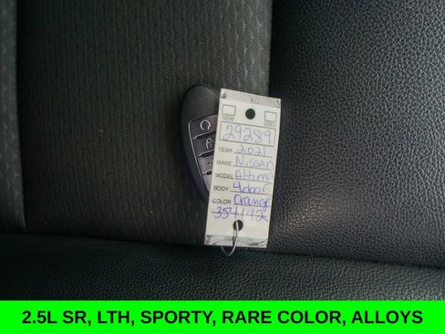 Used 2021 Nissan Altima 2.5 SR w/ SR Premium Package image 28