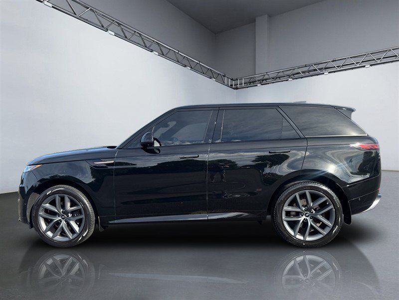 Used 2023 Land Rover Range Rover Sport SE Dynamic AWD/4WD image 2