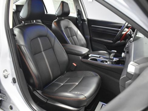 Certified 2024 Nissan Altima 2.5 SR FWD image 14