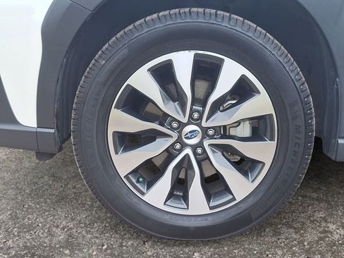 Certified 2023 Subaru Outback Limited AWD/4WD image 9