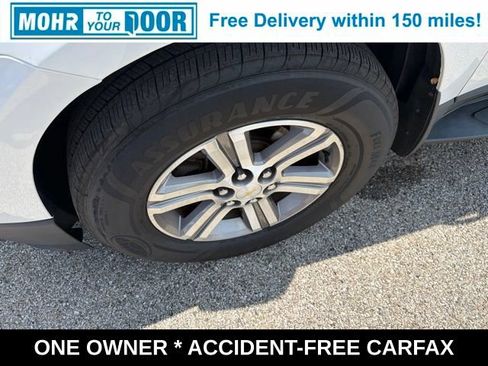 Used 2017 Chevrolet Traverse LT FWD image 11