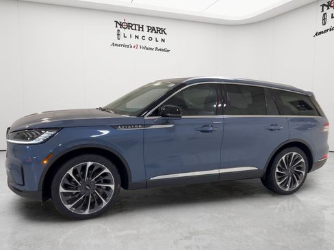 New 2026 Lincoln Aviator Reserve RWD image 6