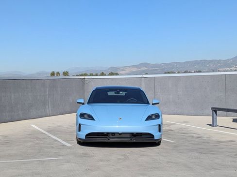 New 2026 Porsche Taycan image 6