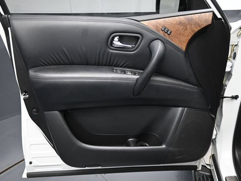 Used 2022 Nissan Armada SL RWD image 10