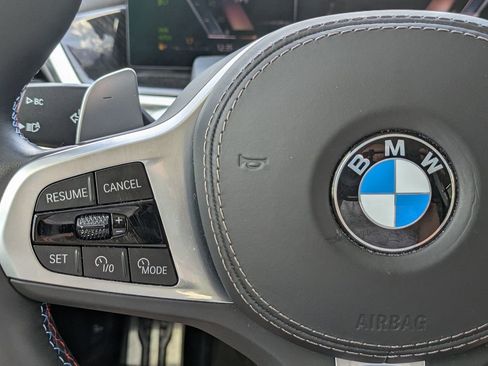 Used 2023 BMW X7 M60i w/ Executive Package image 19