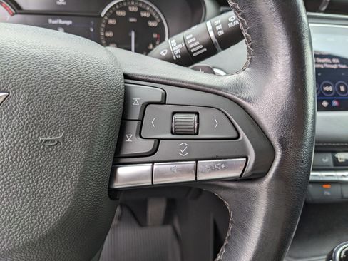 Used 2022 Cadillac XT4 Premium Luxury w/ Safety Alert Package image 38