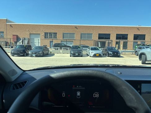 Used 2025 Kia K4 FWD image 32