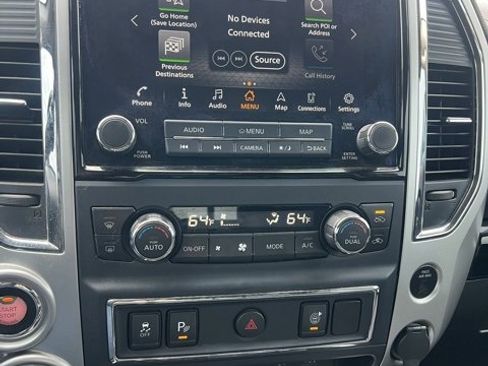 Used 2021 Nissan Titan SV w/ SV Convenience Package image 13