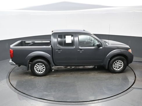 Used 2015 Nissan Frontier SV w/ SV Value Truck Package image 35