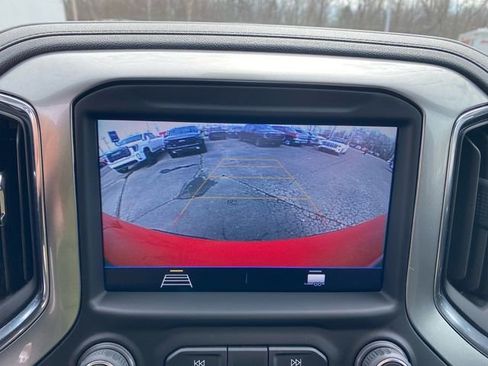 Used 2022 Chevrolet Silverado 1500 LT image 14