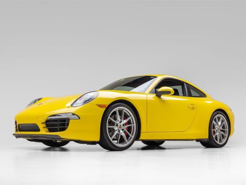 Used 2012 Porsche 911 Carrera S RWD image 2