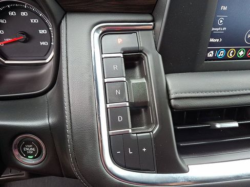 Used 2023 Chevrolet Tahoe LS AWD/4WD image 12