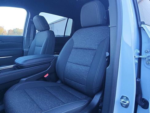 New 2026 Chevrolet Traverse LT w/ LPO, Floor Liner Package image 21