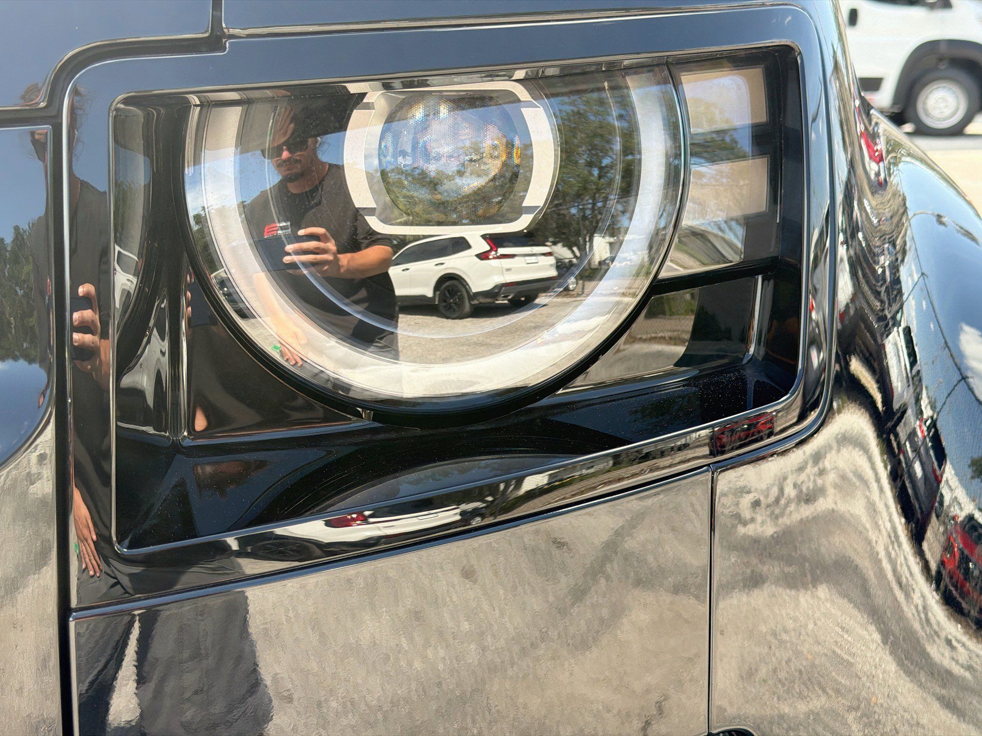 New 2026 Land Rover Defender 130 S AWD/4WD image 9