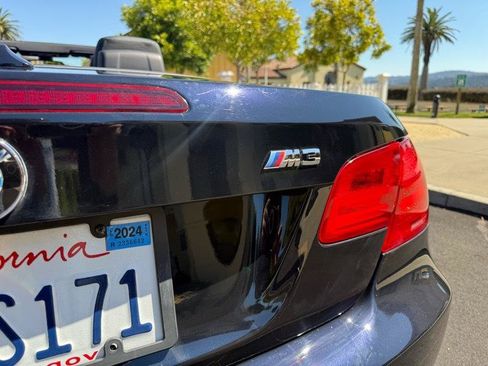 Used 2011 BMW M3 Convertible RWD image 23