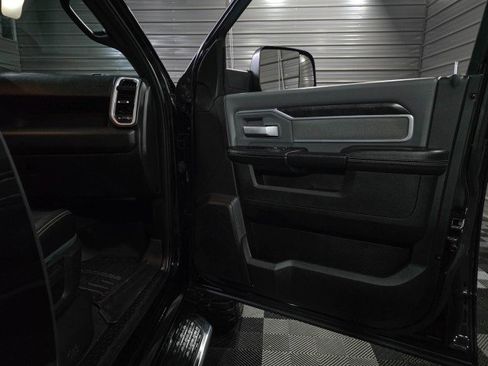 Used 2022 RAM 2500 Big Horn RWD image 30
