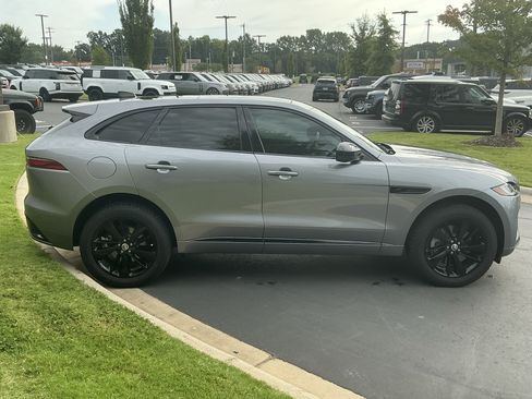 Used 2026 Jaguar F-PACE R-Dynamic S AWD/4WD image 8