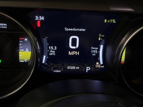 Used 2022 Jeep Wrangler Unlimited Rubicon 4xe w/ Cold Weather Group AWD/4WD image 18