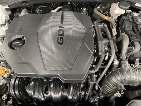 Used 2023 Kia Sportage X-Line image 16