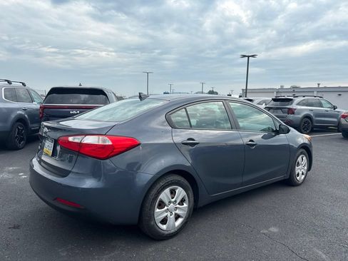 Used 2016 Kia Forte LX w/ LX Popular Package FWD image 2