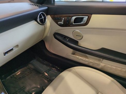 Used 2018 Mercedes-Benz SLC 300 image 15