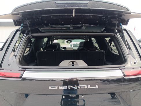 New 2026 GMC Yukon XL Denali w/ Sun & Power Step Package image 18