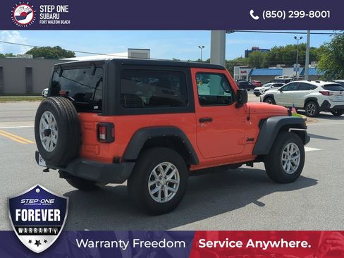 Used 2023 Jeep Wrangler Sport AWD/4WD image 7