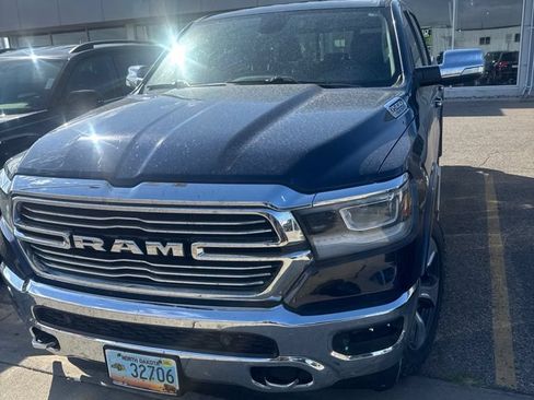 Used 2019 RAM 1500 Laramie AWD/4WD image 4