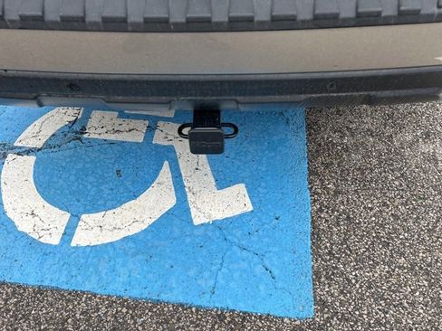 Used 2019 Subaru Outback 2.5i Limited w/ Popular Package #2 image 14