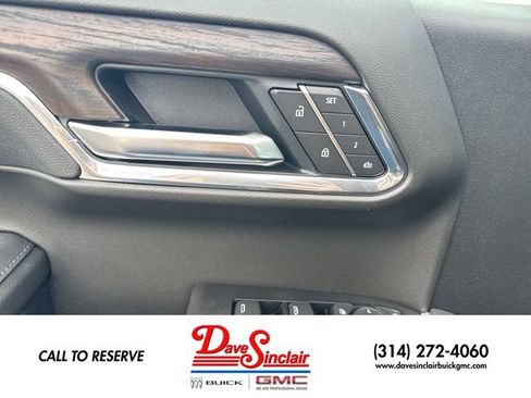 New 2026 GMC Sierra 1500 SLT w/ SLT Premium Package AWD/4WD image 13