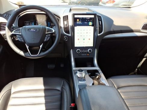 Used 2023 Ford Edge SEL w/ Convenience Package AWD/4WD image 6