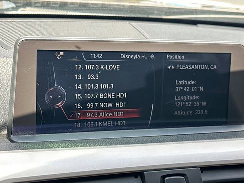 Used 2014 BMW 320i Sedan image 23