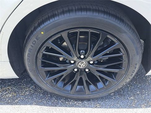 Used 2021 Toyota Camry SE w/ Convenience Package image 7