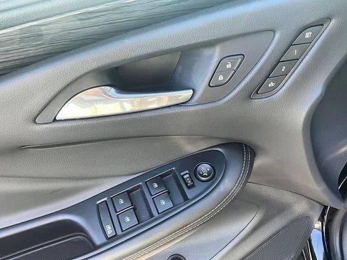 Used 2017 Buick Envision Essence AWD/4WD image 13